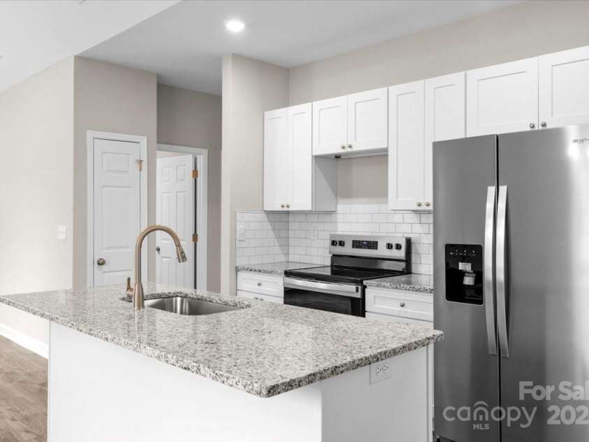 228 Chestnut Street, Shelby, NC 28150.  MLS# CAR4220800, YatesRealty ID 10701. 