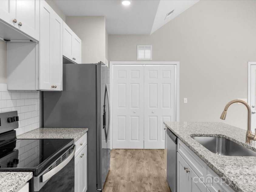 228 Chestnut Street, Shelby, NC 28150.  MLS# CAR4220800, YatesRealty ID 10701. 