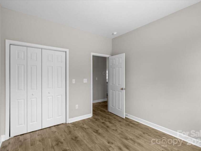 228 Chestnut Street, Shelby, NC 28150.  MLS# CAR4220800, YatesRealty ID 10701. 