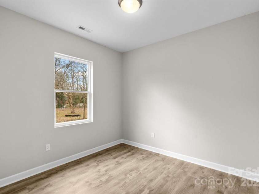 228 Chestnut Street, Shelby, NC 28150.  MLS# CAR4220800, YatesRealty ID 10701. 