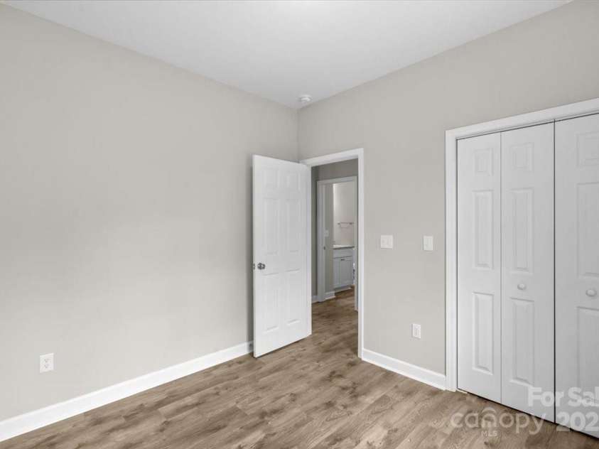 228 Chestnut Street, Shelby, NC 28150.  MLS# CAR4220800, YatesRealty ID 10701. 