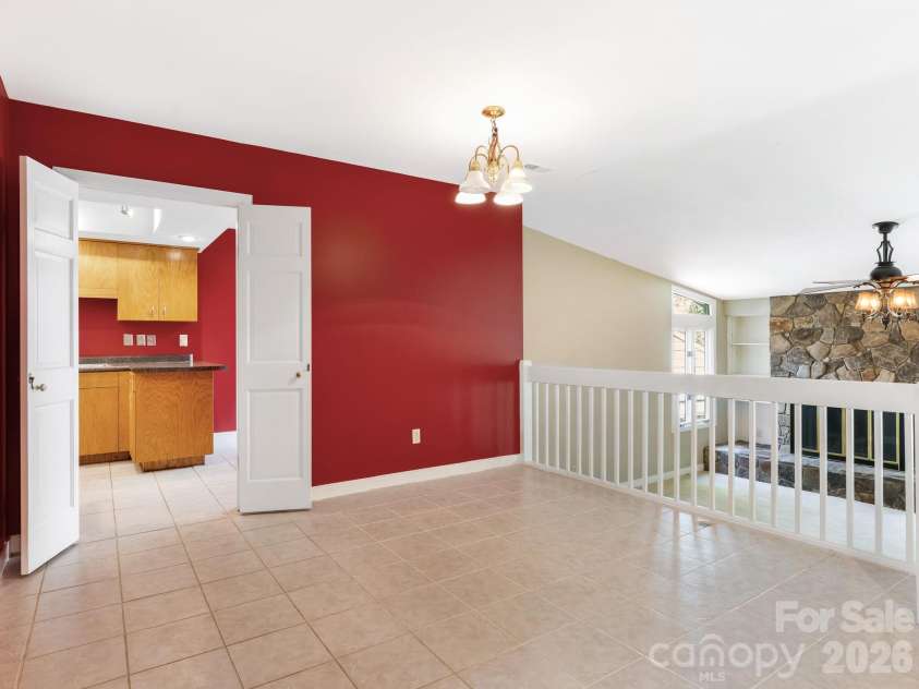 6516 Bentridge Drive, Charlotte, NC 28226.  MLS# CAR4367092, YatesRealty ID 10701. 