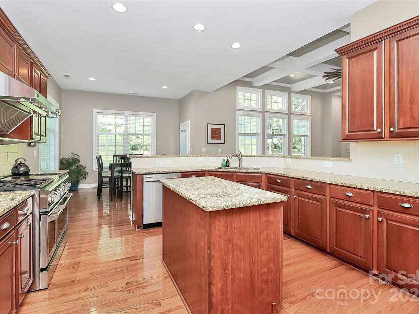 1105 Hoyle Lane, Waxhaw, NC 28173.  MLS# CAR4248556, YatesRealty ID 10702. 