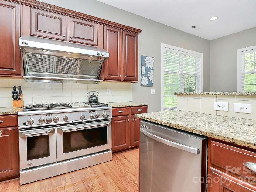 1105 Hoyle Lane, Waxhaw, NC 28173.  MLS# CAR4248556, YatesRealty ID 10702. 