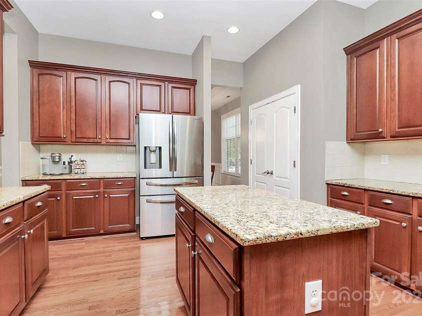 1105 Hoyle Lane, Waxhaw, NC 28173.  MLS# CAR4248556, YatesRealty ID 10702. 