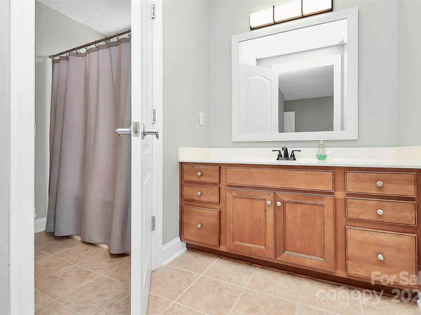 1105 Hoyle Lane, Waxhaw, NC 28173.  MLS# CAR4248556, YatesRealty ID 10702. 