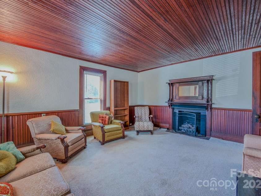 7 Noble Road, Fairview, NC 28730.  MLS# CAR4310894, YatesRealty ID 10702. 