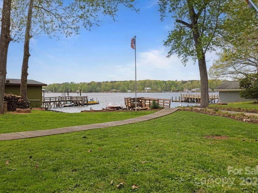 299 Waterway Drive, Lexington, NC 27292.  MLS# CAR4249975, YatesRealty ID 10703. 