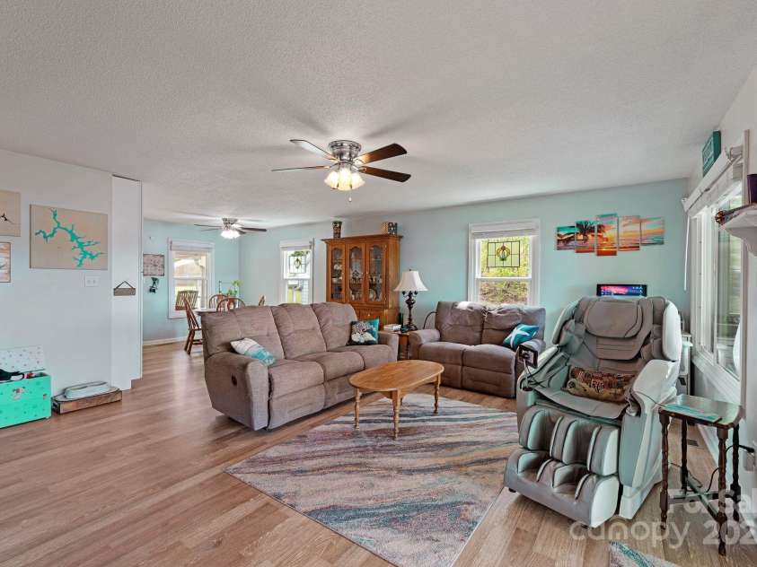 299 Waterway Drive, Lexington, NC 27292.  MLS# CAR4249975, YatesRealty ID 10703. 