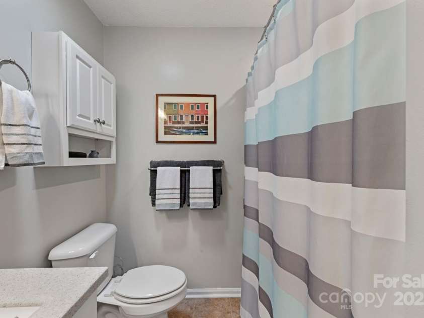 299 Waterway Drive, Lexington, NC 27292.  MLS# CAR4249975, YatesRealty ID 10703. 