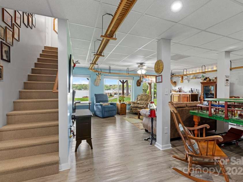 299 Waterway Drive, Lexington, NC 27292.  MLS# CAR4249975, YatesRealty ID 10703. 