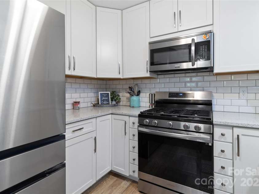 299 Waterway Drive, Lexington, NC 27292.  MLS# CAR4313581, YatesRealty ID 10703. 