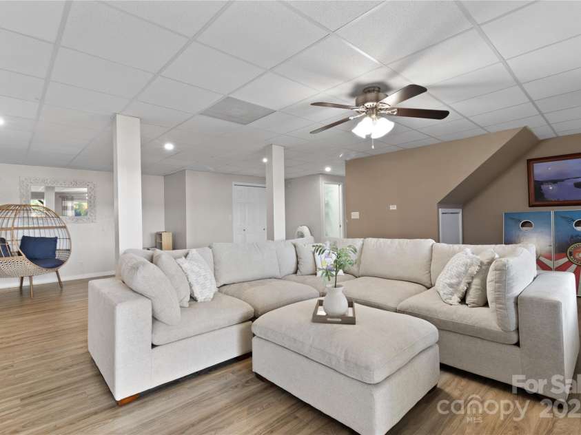 299 Waterway Drive, Lexington, NC 27292.  MLS# CAR4313581, YatesRealty ID 10703. 