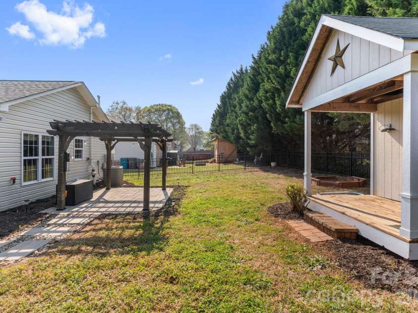 936 Cason Street, Belmont, NC 28012.  MLS# CAR4364697, YatesRealty ID 10703. 