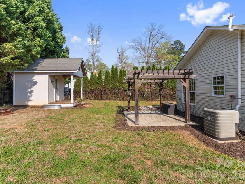 936 Cason Street, Belmont, NC 28012.  MLS# CAR4364697, YatesRealty ID 10703. 