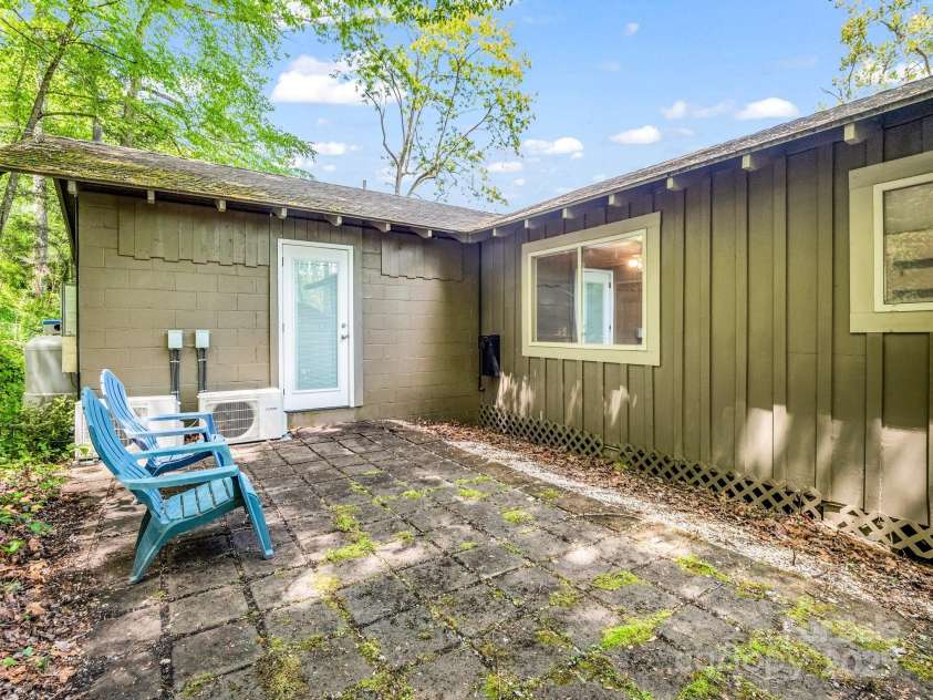 128 Winding Creek Court, Lake Lure, NC 28746.  MLS# CAR4252043, YatesRealty ID 10704. 