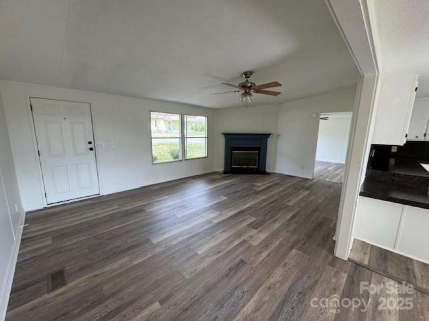 1628 B Avenue, Hickory, NC 28602.  MLS# CAR4243053, YatesRealty ID 10705. 