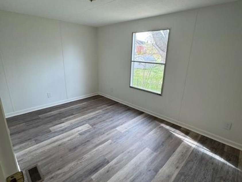 1628 B Avenue, Hickory, NC 28602.  MLS# CAR4243053, YatesRealty ID 10705. 