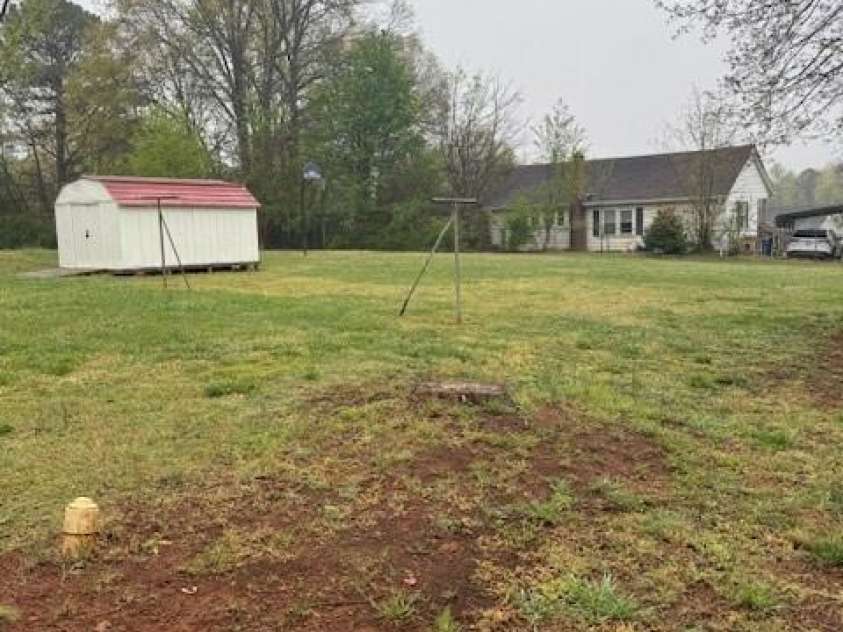 1628 B Avenue, Hickory, NC 28602.  MLS# CAR4243053, YatesRealty ID 10705. 