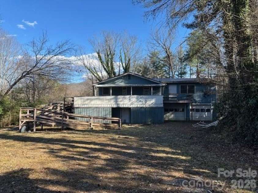 232 Heavenly View Drive, Sylva, NC 28779.  MLS# CAR4352569, YatesRealty ID 10706. 