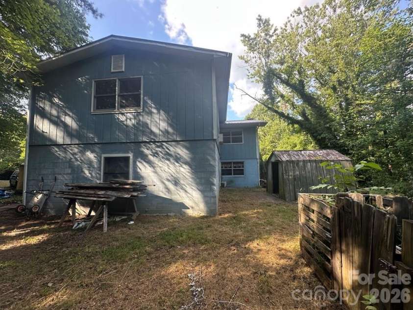232 Heavenly View Drive, Sylva, NC 28779.  MLS# CAR4352569, YatesRealty ID 10706. 