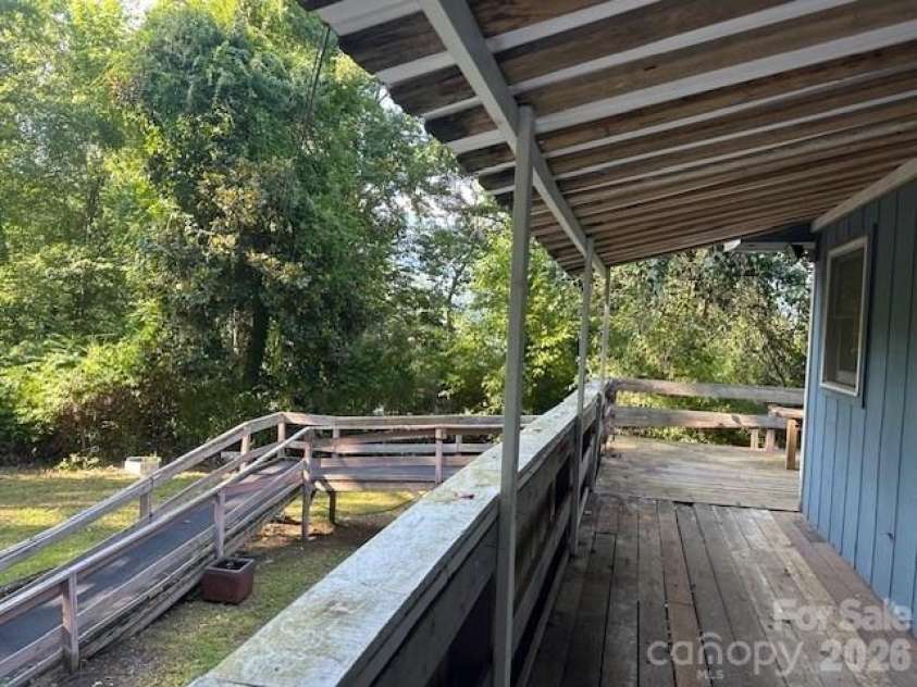 232 Heavenly View Drive, Sylva, NC 28779.  MLS# CAR4352569, YatesRealty ID 10706. 