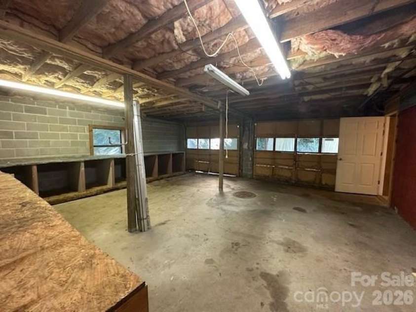 232 Heavenly View Drive, Sylva, NC 28779.  MLS# CAR4352569, YatesRealty ID 10706. 