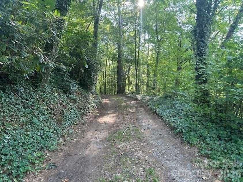 232 Heavenly View Drive, Sylva, NC 28779.  MLS# CAR4352569, YatesRealty ID 10706. 