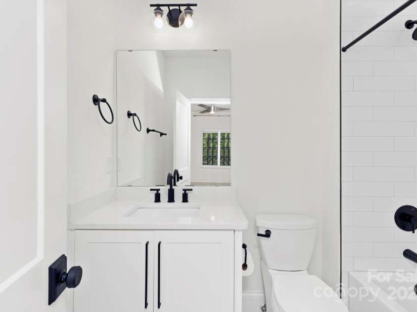 9020 Tynecastle Commons Court, Charlotte, NC 28226.  MLS# CAR4247003, YatesRealty ID 10706. 