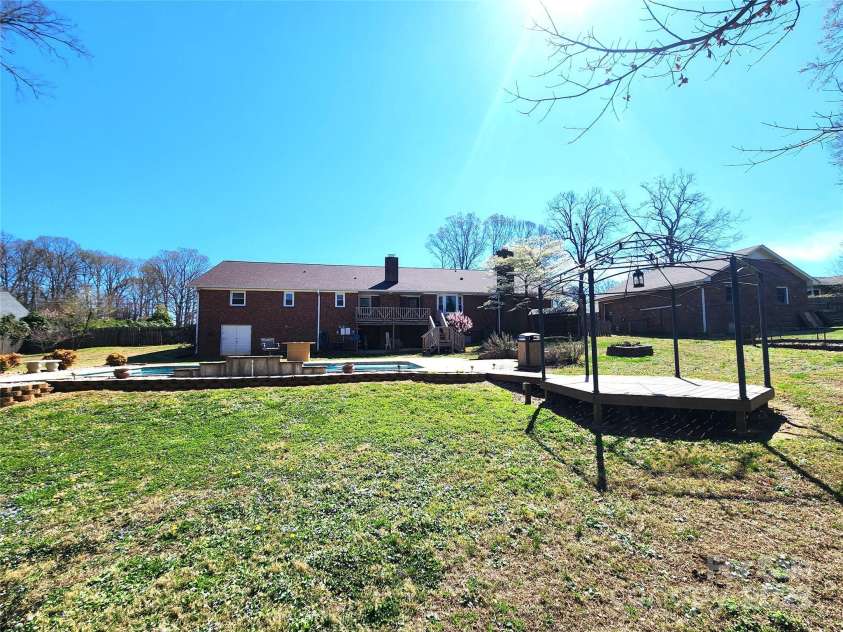 1301 Huckleberry Drive, Lincolnton, NC 28092.  MLS# CAR4238285, YatesRealty ID 10707. 