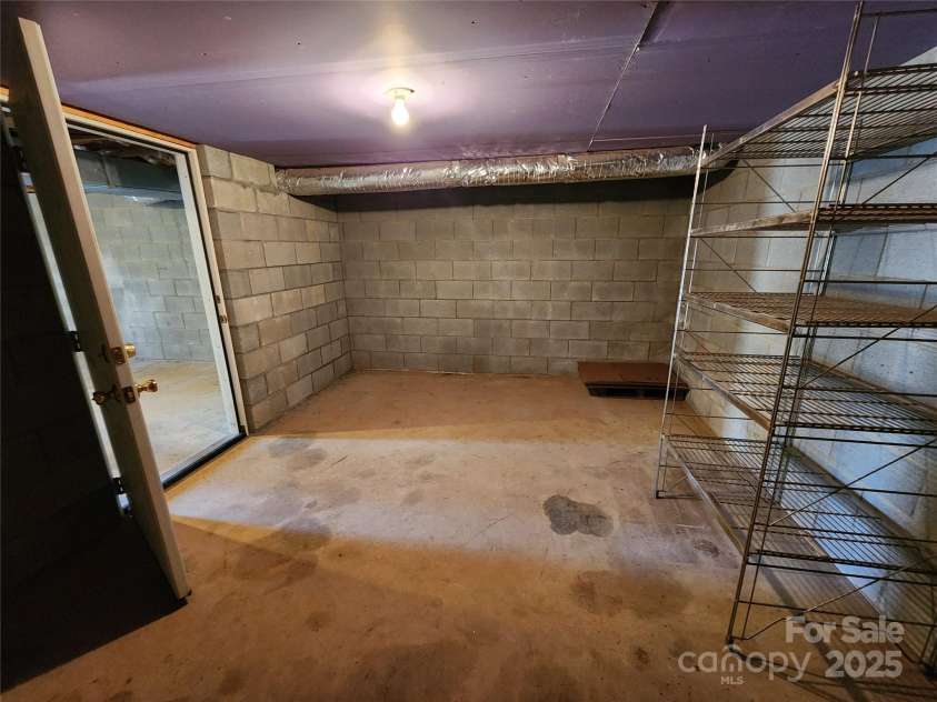 1301 Huckleberry Drive, Lincolnton, NC 28092.  MLS# CAR4238285, YatesRealty ID 10707. 