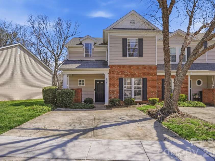 1320 Anthem Court, Charlotte, NC 28205.  MLS# CAR4357960, YatesRealty ID 10707. 