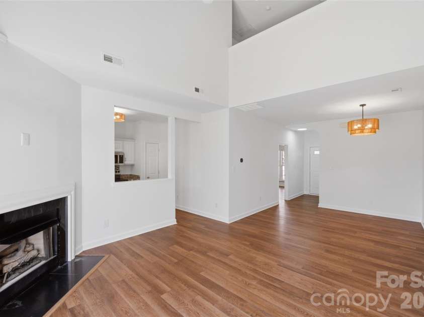 1320 Anthem Court, Charlotte, NC 28205.  MLS# CAR4357960, YatesRealty ID 10707. 