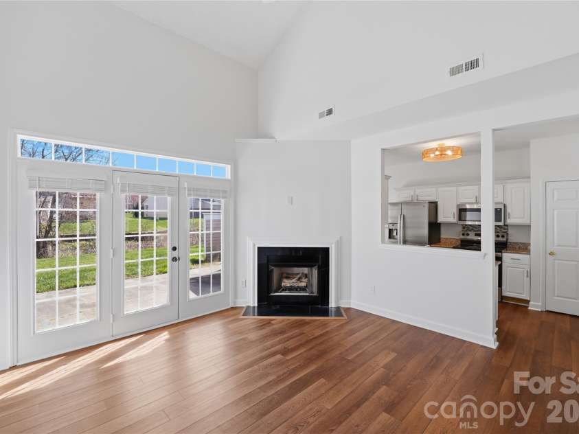 1320 Anthem Court, Charlotte, NC 28205.  MLS# CAR4357960, YatesRealty ID 10707. 