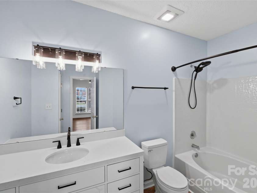 1320 Anthem Court, Charlotte, NC 28205.  MLS# CAR4357960, YatesRealty ID 10707. 