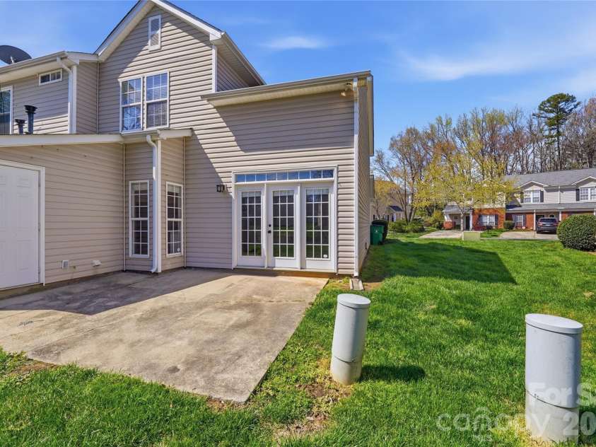 1320 Anthem Court, Charlotte, NC 28205.  MLS# CAR4357960, YatesRealty ID 10707. 