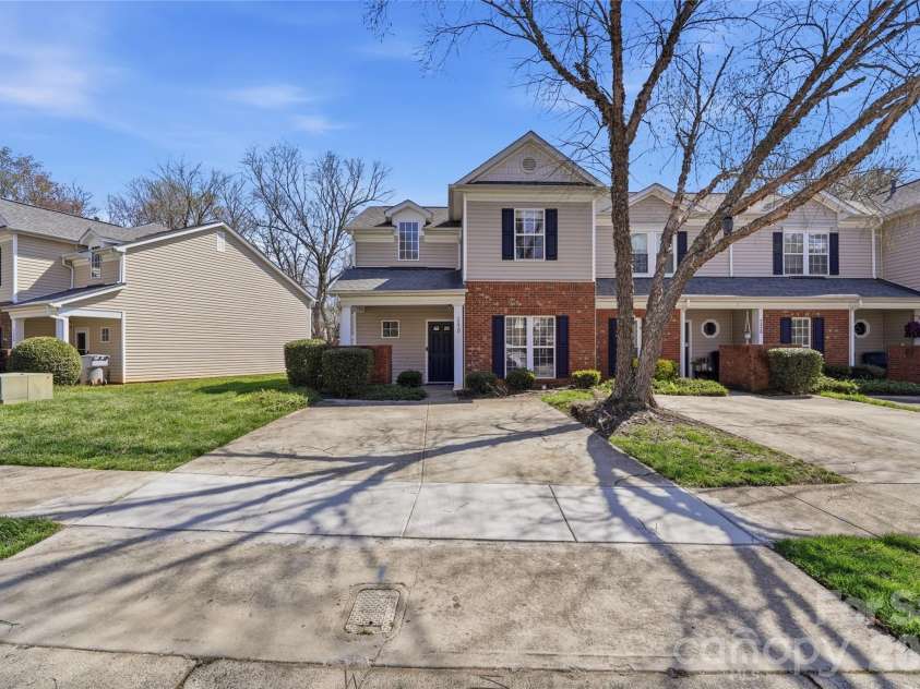 1320 Anthem Court, Charlotte, NC 28205.  MLS# CAR4357960, YatesRealty ID 10707. 