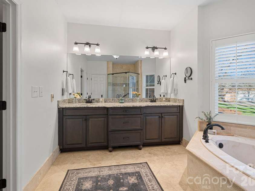134 Lawrence Tee Lane, Mooresville, NC 28117.  MLS# CAR4359294, YatesRealty ID 10708. 