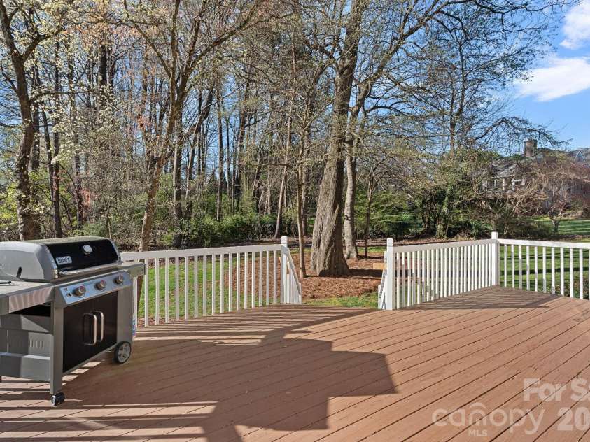 134 Lawrence Tee Lane, Mooresville, NC 28117.  MLS# CAR4359294, YatesRealty ID 10708. 