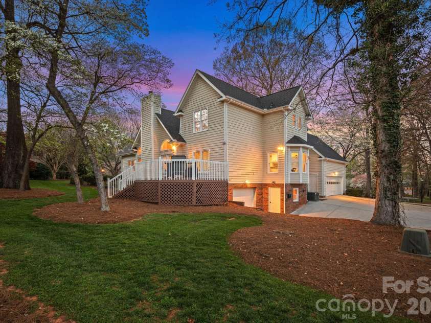 134 Lawrence Tee Lane, Mooresville, NC 28117.  MLS# CAR4359294, YatesRealty ID 10708. 