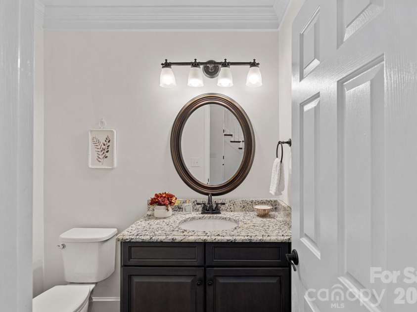 134 Lawrence Tee Lane, Mooresville, NC 28117.  MLS# CAR4359294, YatesRealty ID 10708. Powder Room