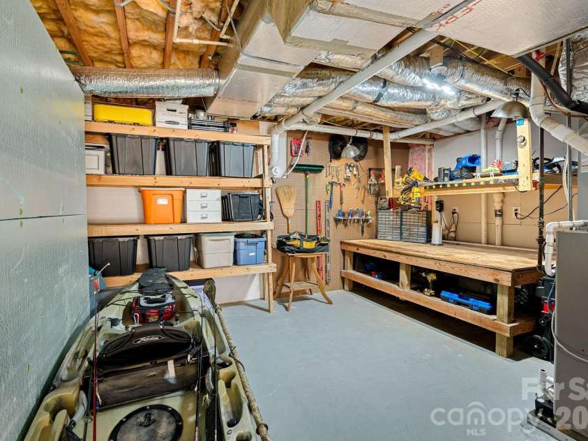134 Lawrence Tee Lane, Mooresville, NC 28117.  MLS# CAR4359294, YatesRealty ID 10708. Workshop