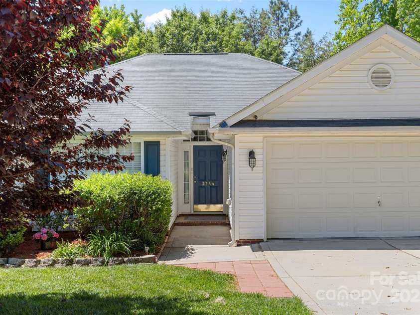 3744 Leela Palace Way, Fort Mill, SC 29708.  MLS# CAR4252438, YatesRealty ID 10708. 