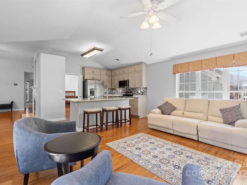 3744 Leela Palace Way, Fort Mill, SC 29708.  MLS# CAR4252438, YatesRealty ID 10708. Sunroom