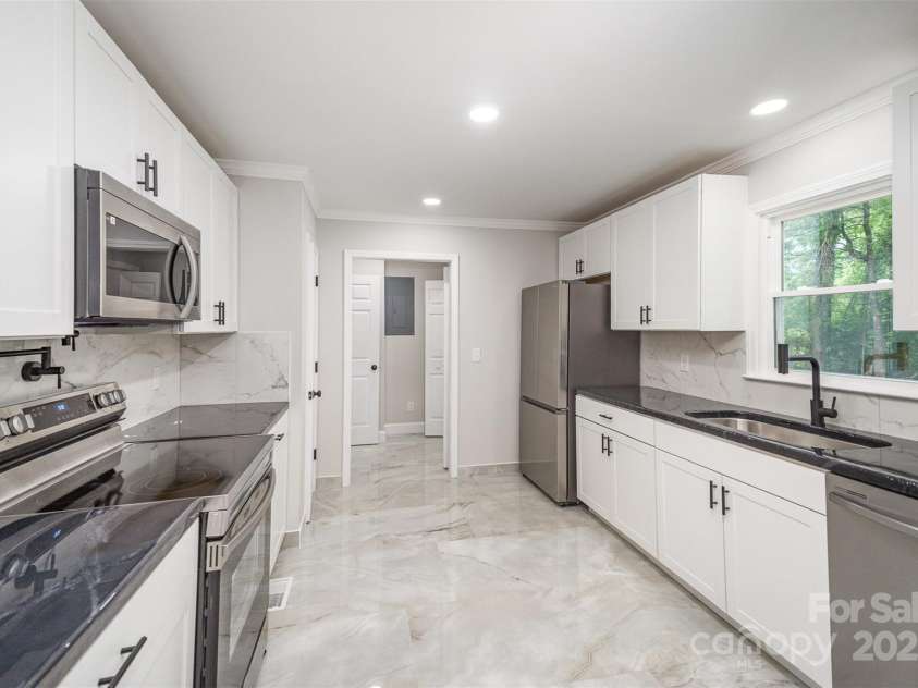 1513 White Ridge Drive, Rock Hill, SC 29732.  MLS# CAR4253408, YatesRealty ID 10709. 