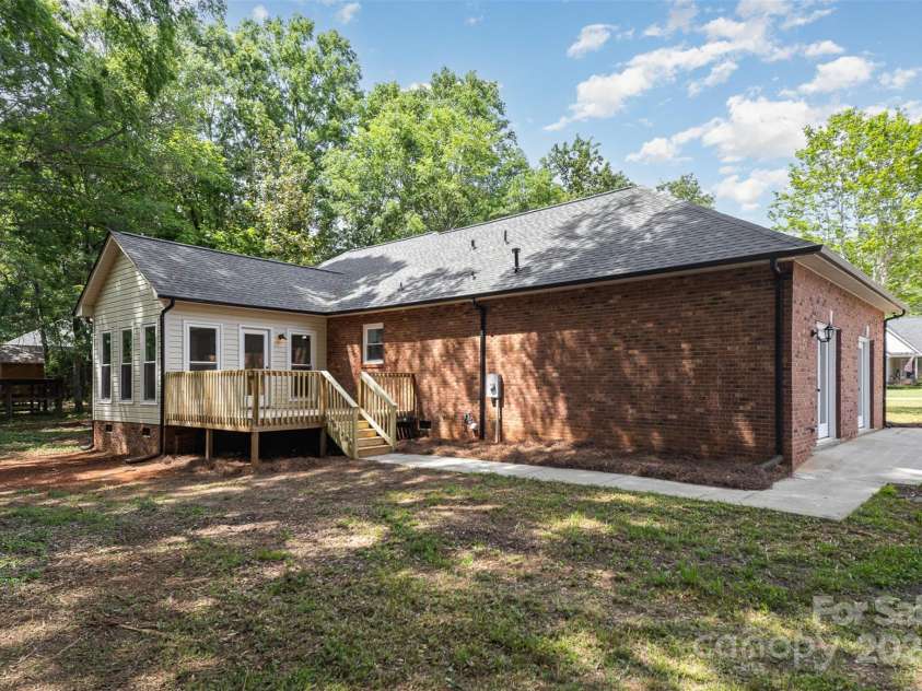 1513 White Ridge Drive, Rock Hill, SC 29732.  MLS# CAR4253408, YatesRealty ID 10709. 