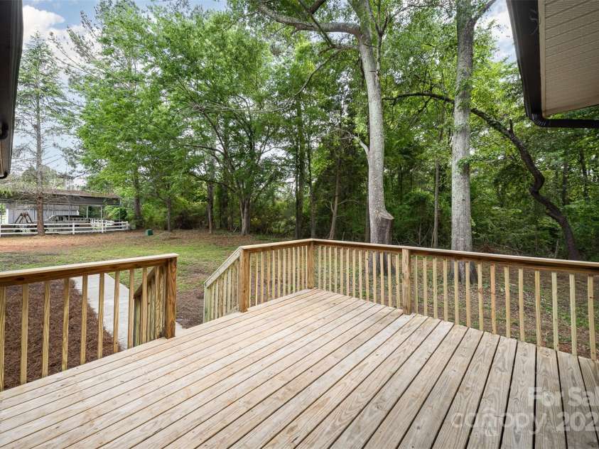 1513 White Ridge Drive, Rock Hill, SC 29732.  MLS# CAR4253408, YatesRealty ID 10709. 