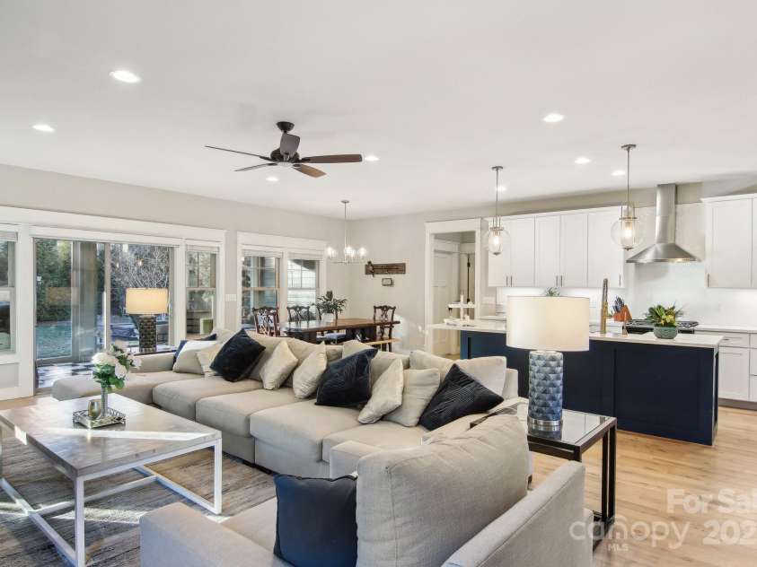 11 Barnrock Drive, Mills River, NC 28759.  MLS# CAR4215834, YatesRealty ID 1071. 