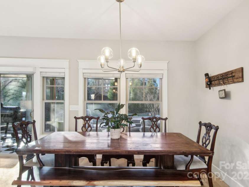 11 Barnrock Drive, Mills River, NC 28759.  MLS# CAR4215834, YatesRealty ID 1071. 