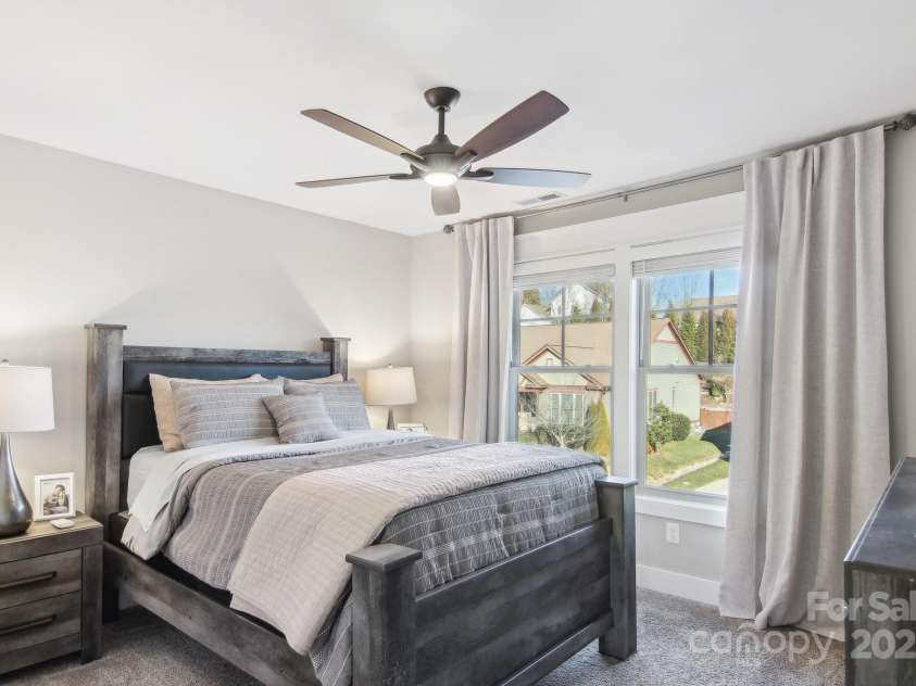 11 Barnrock Drive, Mills River, NC 28759.  MLS# CAR4215834, YatesRealty ID 1071. 